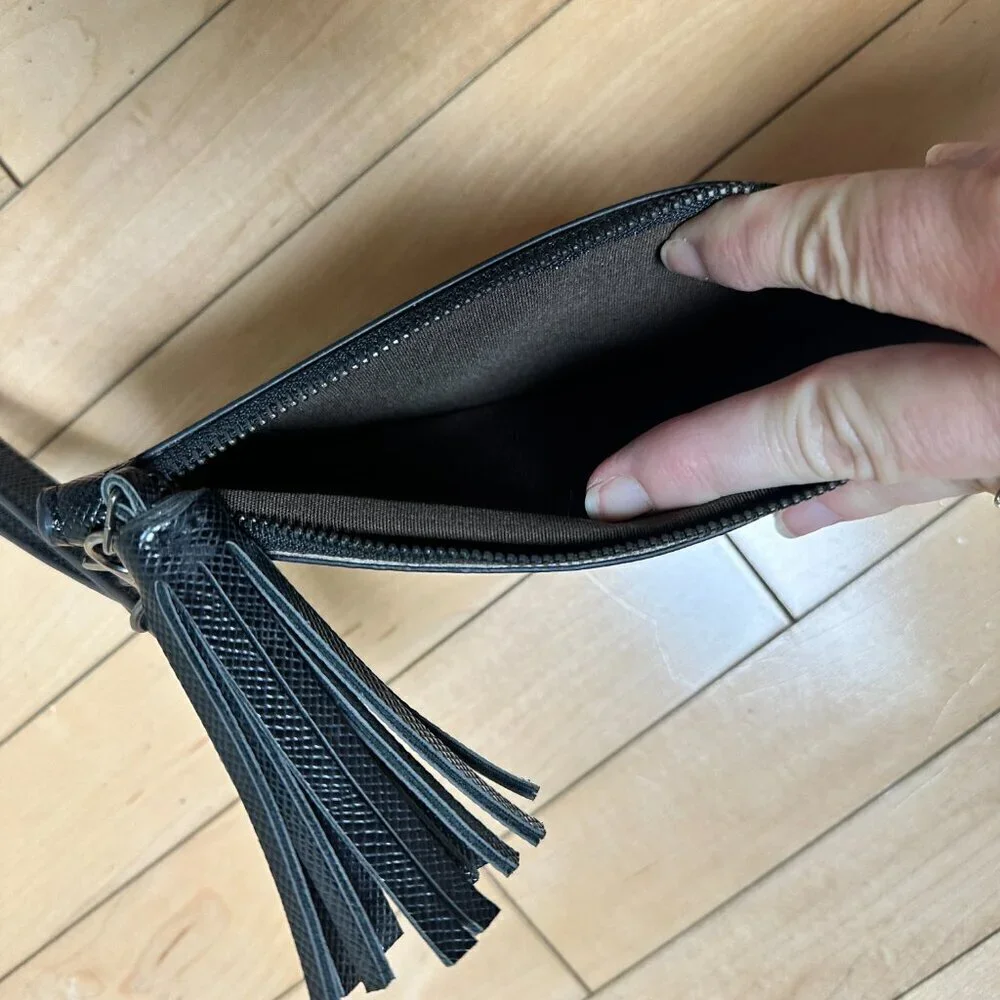 NWOT Pebbled Black Leather Wallet Clutch Wristlet with Tassel and zipper detail
